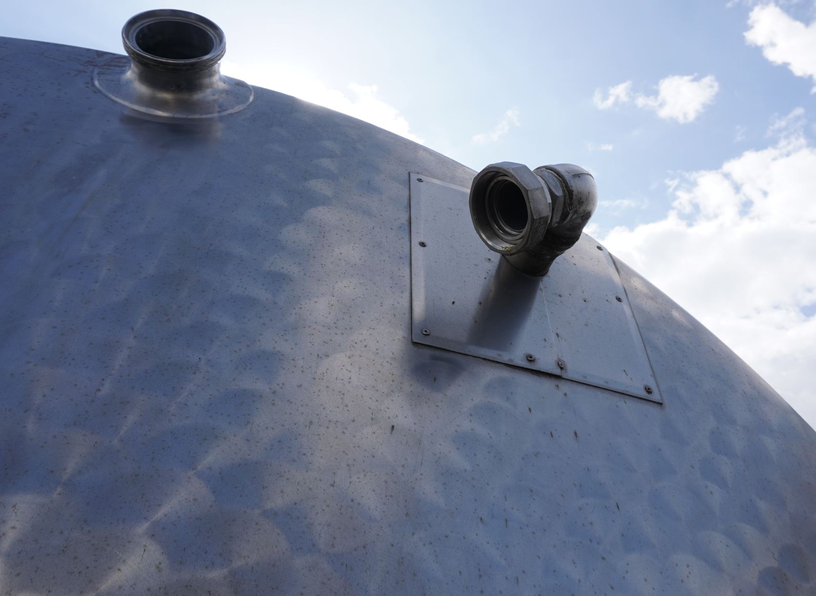 Behälter 20.000 Liter aus V2A, isoliert
