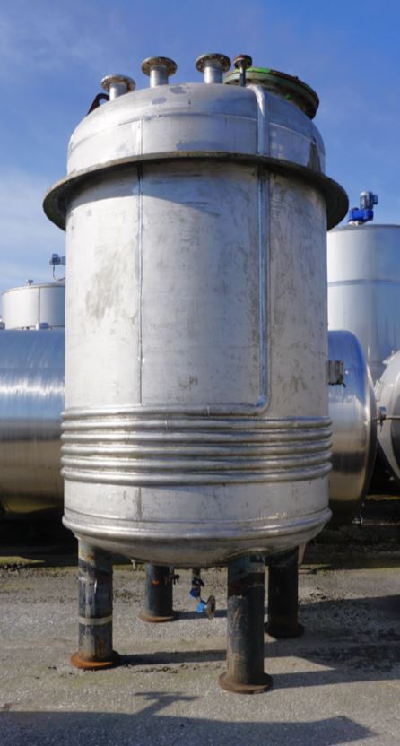 Behälter 7.500 Liter aus V4A, temperierbar