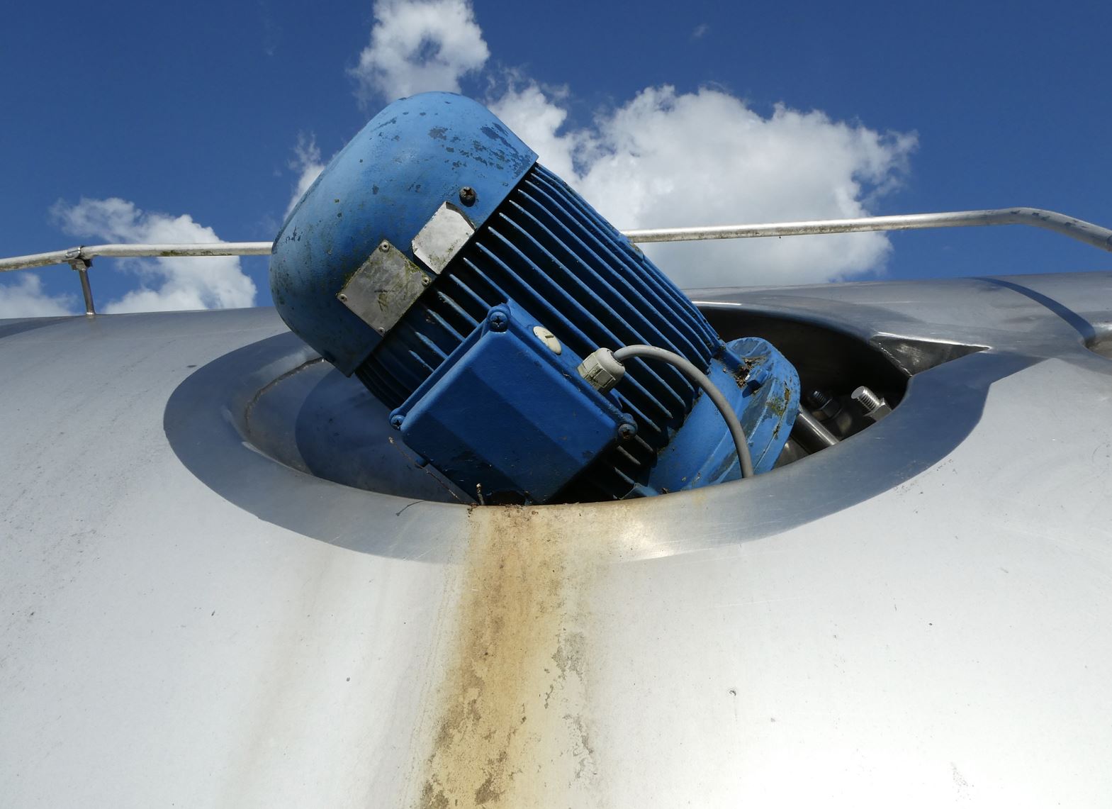 Behälter 20.000 Liter aus V2A, isoliert, temperierbar