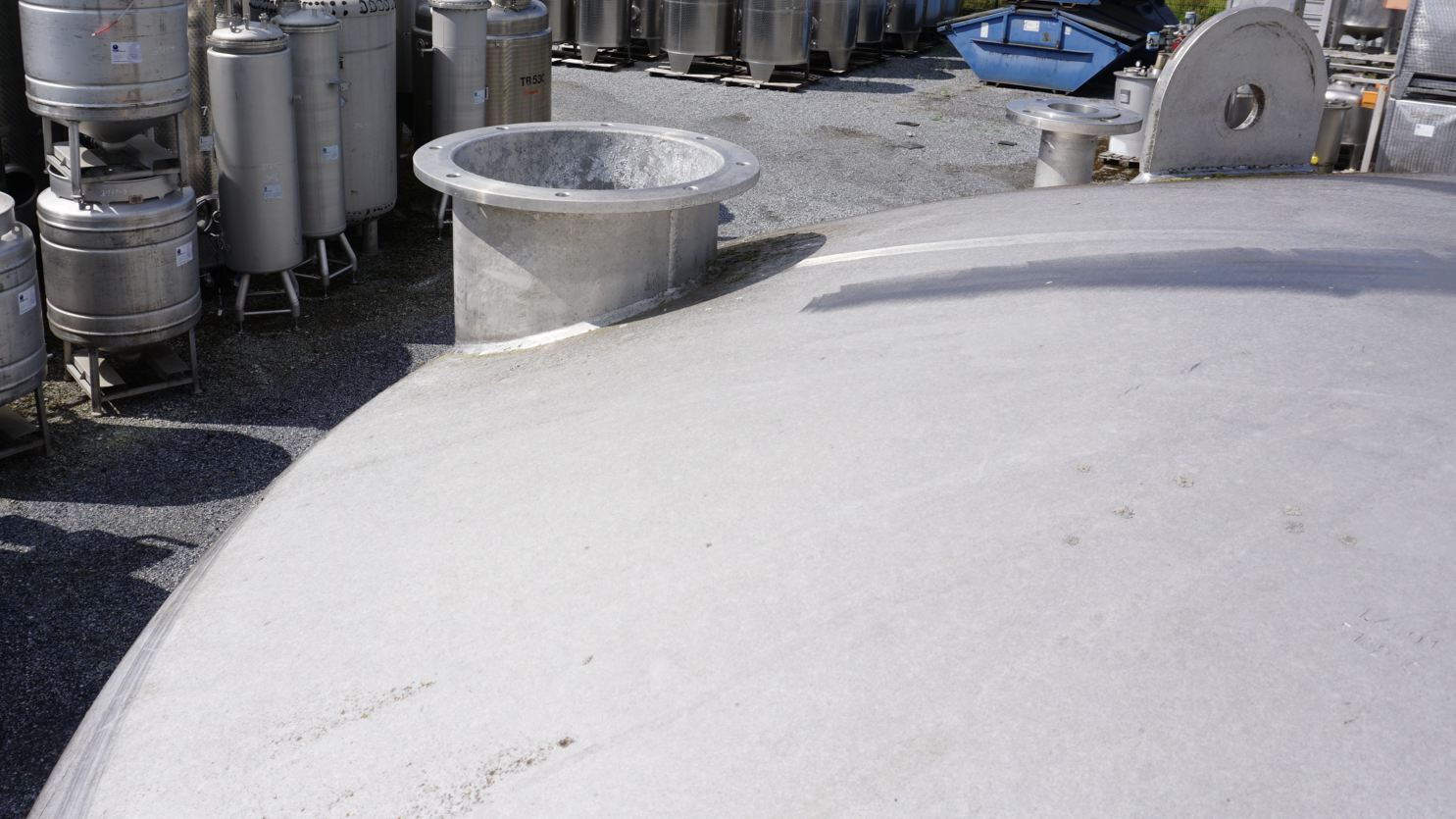Behälter 10.000 Liter aus V2A, temperierbar