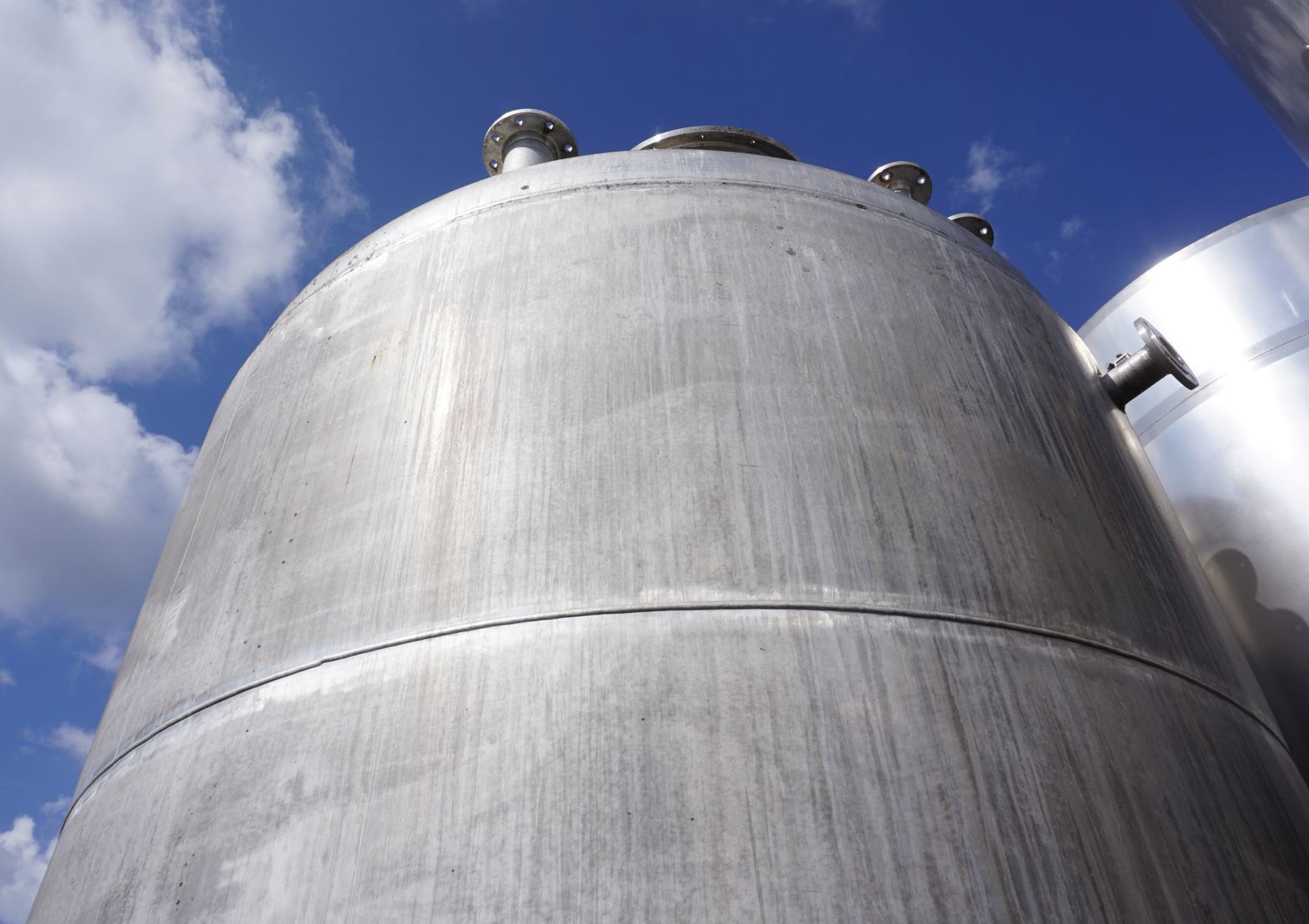 Behälter 10.000 Liter aus V2A, temperierbar