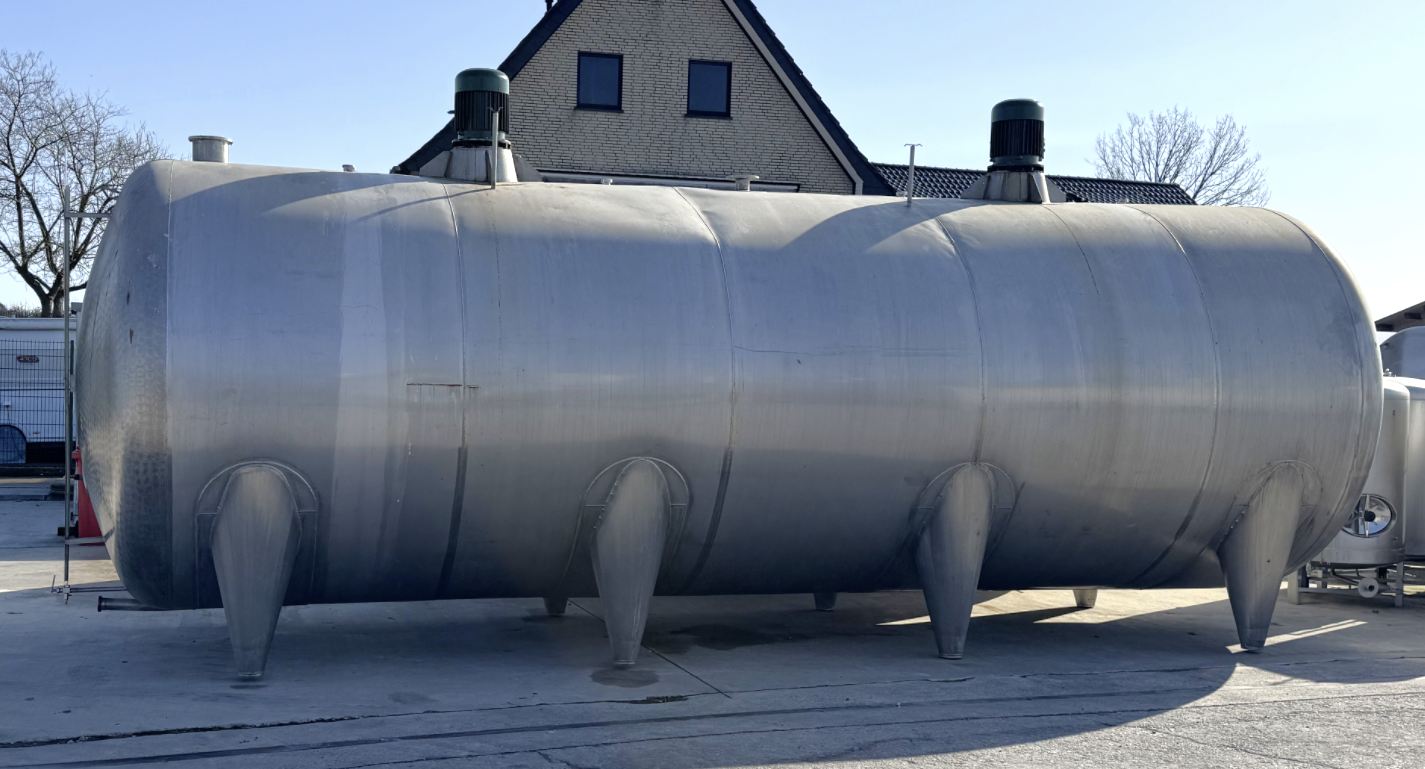 Behälter 40.000 Liter aus V2A einwandig