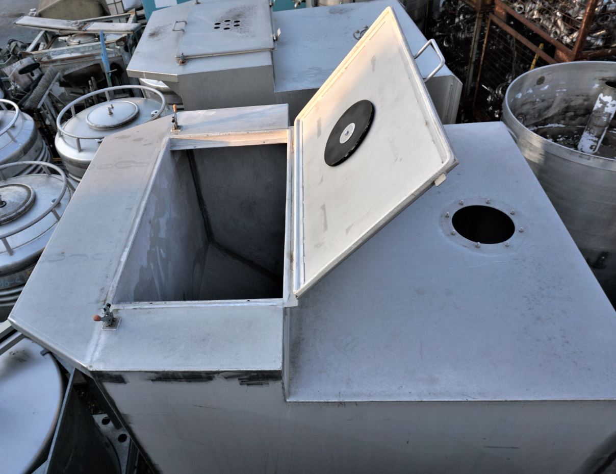 Container 2.400 Liter aus V2A einwandig