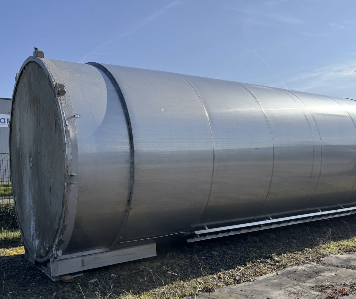 100.000 Liter Tank aus V2A, isoliert