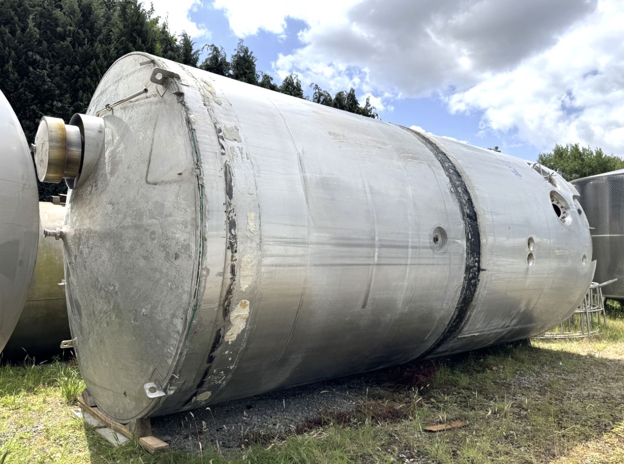 Behälter 58.000 Liter aus V2A isoliert, gebraucht