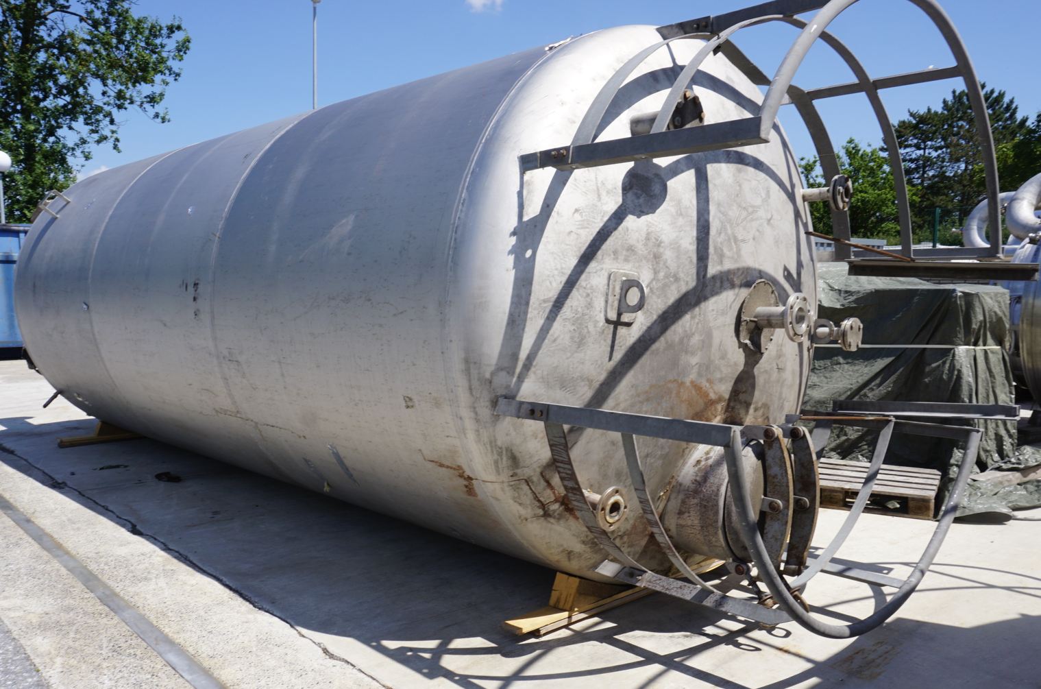 Behälter 30.000 Liter aus V2A temperierbar