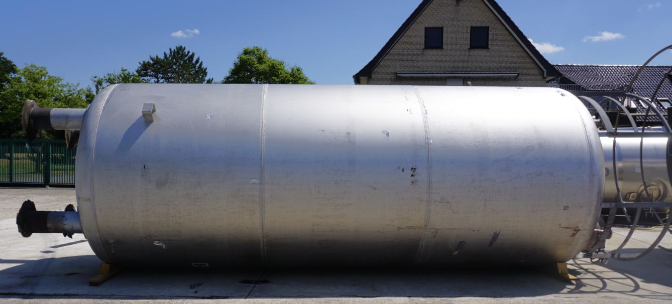 Behälter 30.000 Liter aus V2A temperierbar