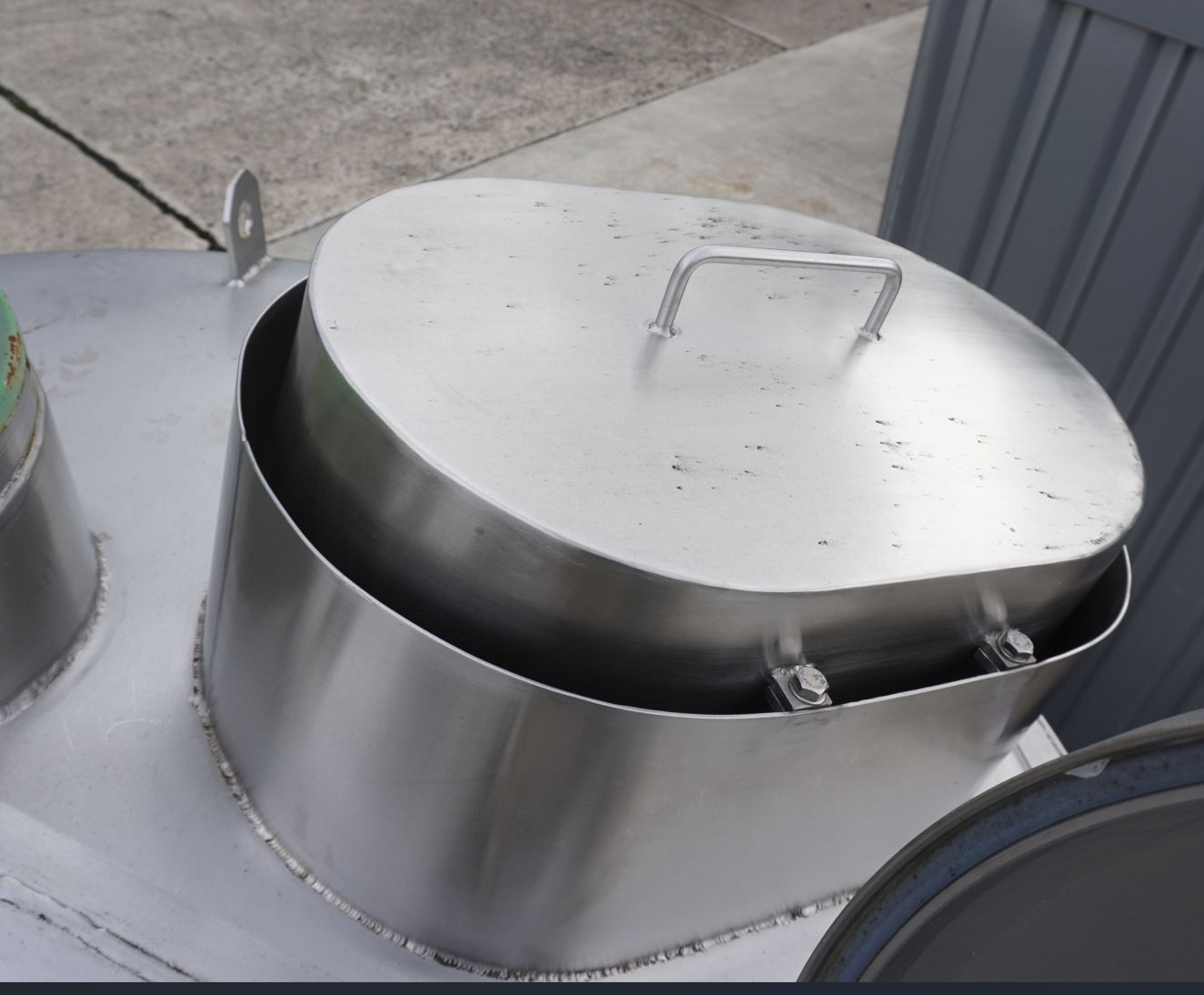 Behälter 2.000 Liter aus V2A isoliert, temperierbar