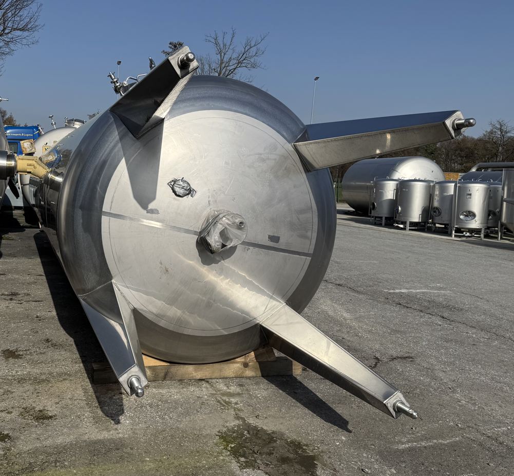 Behälter 25.000 Liter aus V2A, einwandig - spez. Gew. 1,36