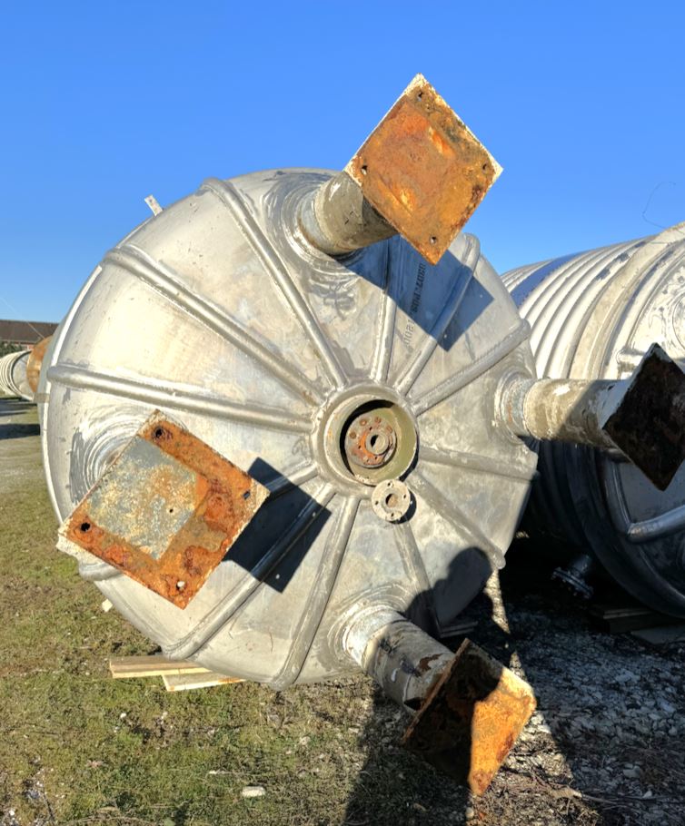Druckbehälter 32.000 Liter aus V4A, temperierbar