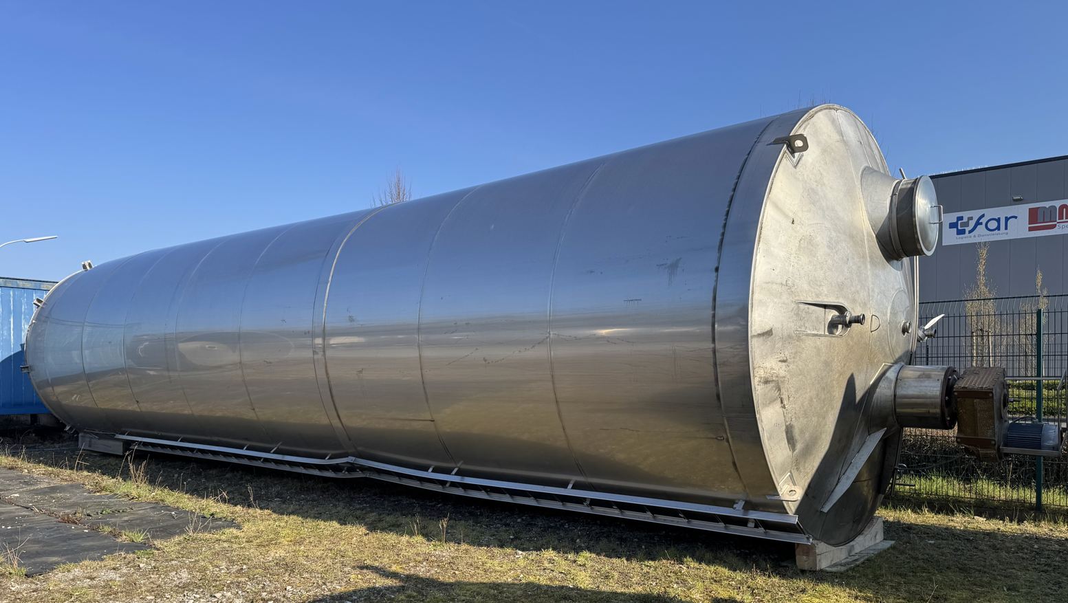 100.000 Liter Tank aus V2A, isoliert