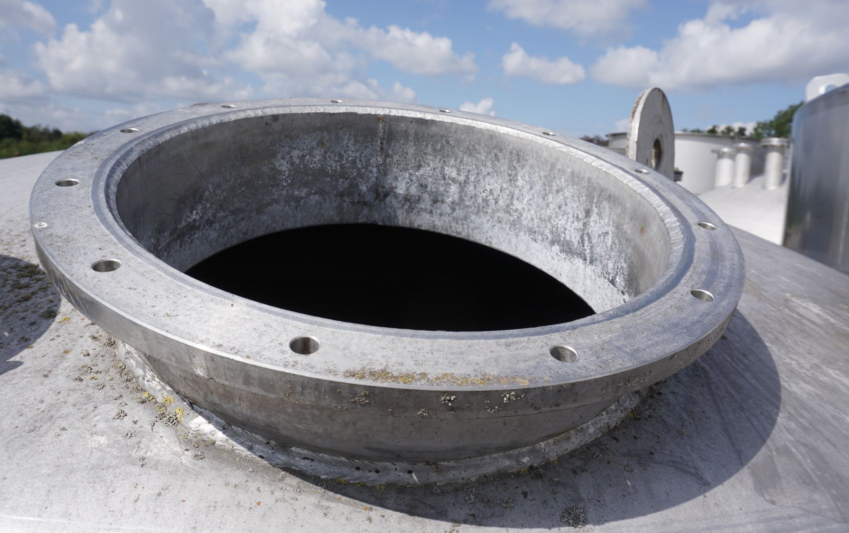 Behälter 10.000 Liter aus V2A, temperierbar