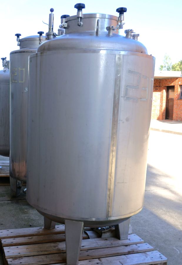 Behälter 700 Liter aus V4A, isoliert