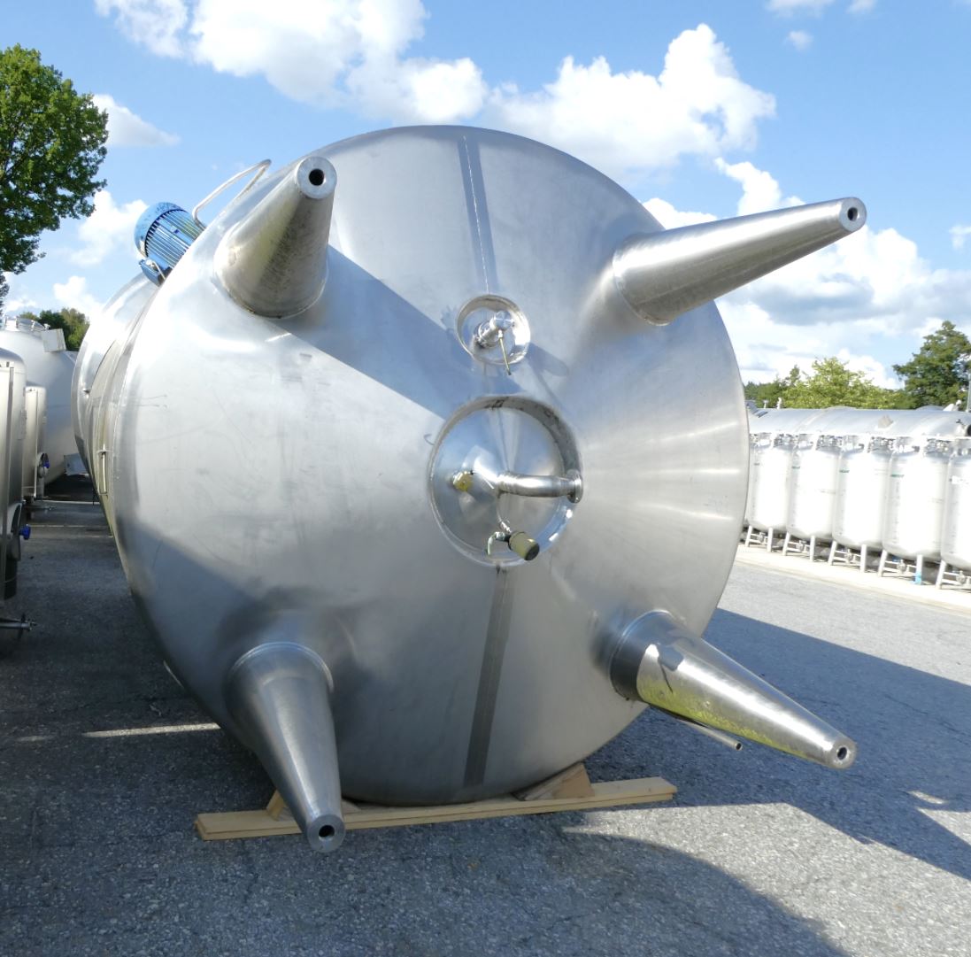 Behälter 20.000 Liter aus V2A, isoliert, temperierbar