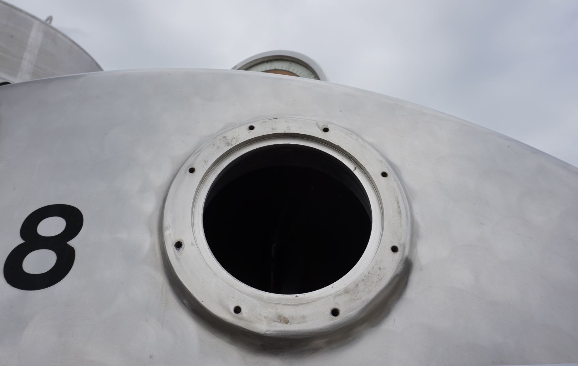 Behälter 6.000 Liter aus V2A, isoliert