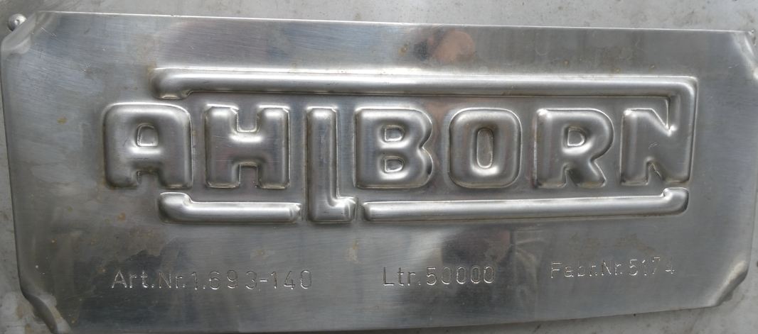 Behälter 50.000 Liter aus V2A, isoliert