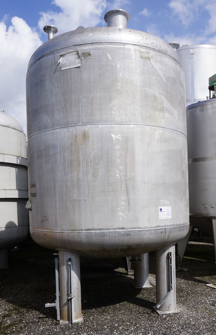 Behälter 10.000 Liter aus V2A, temperierbar