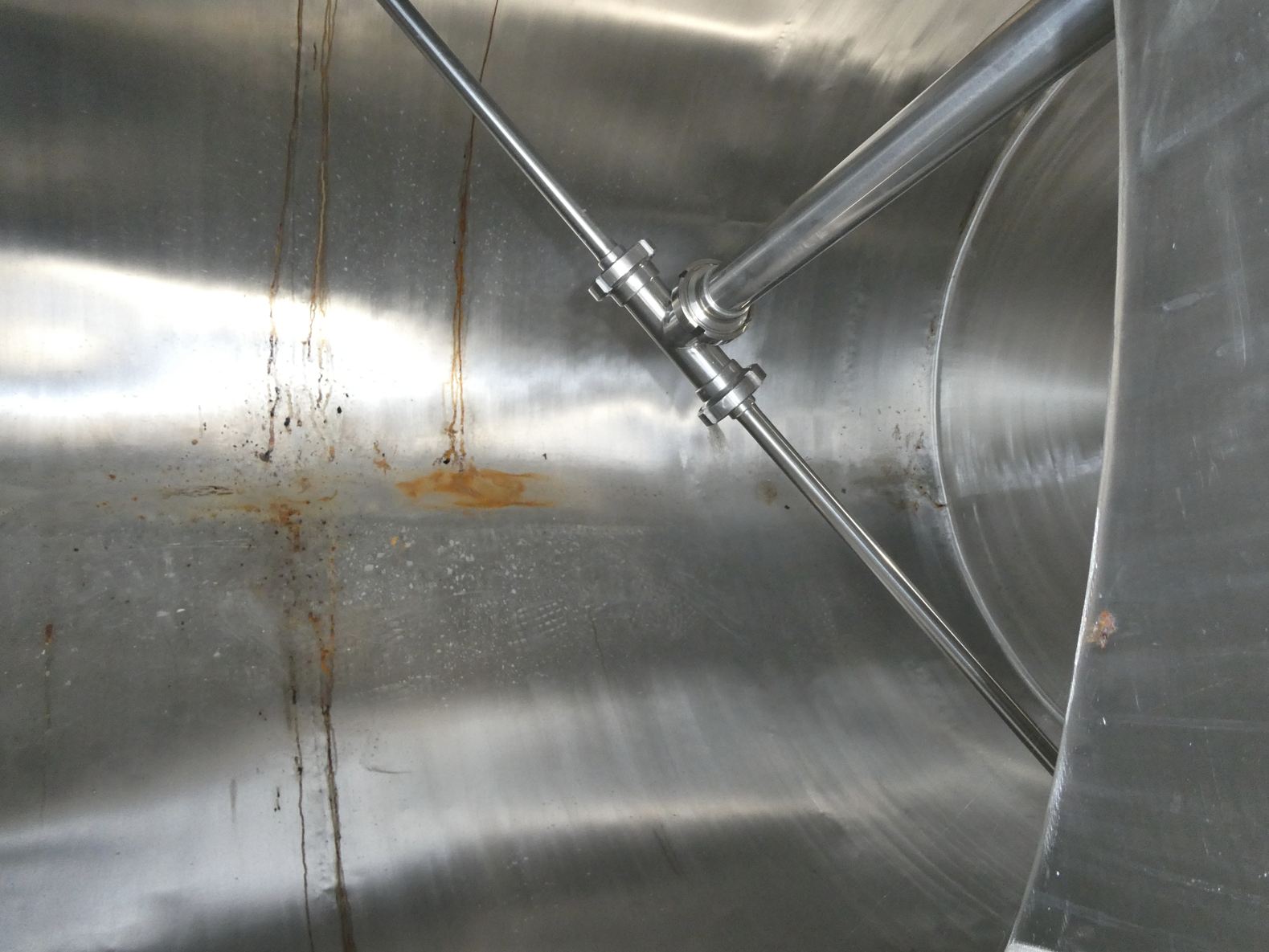 Behälter 10.000 Liter aus V2A, isoliert