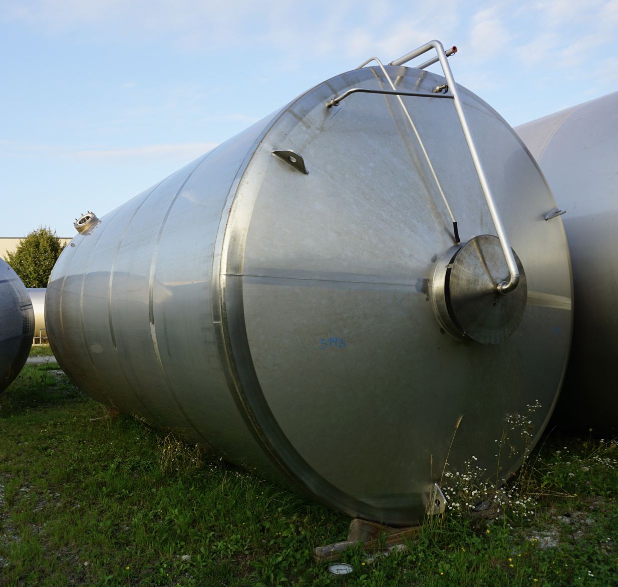 Behälter 50.000 Liter aus V2A, isoliert
