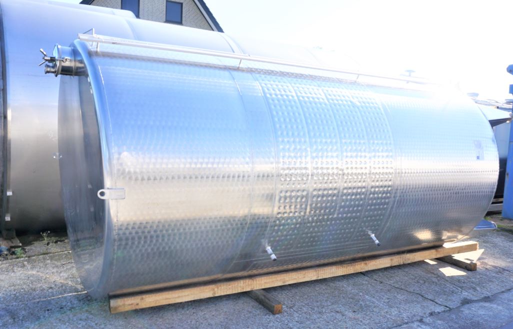 Behälter 12.500 Liter aus V2A temperierbar