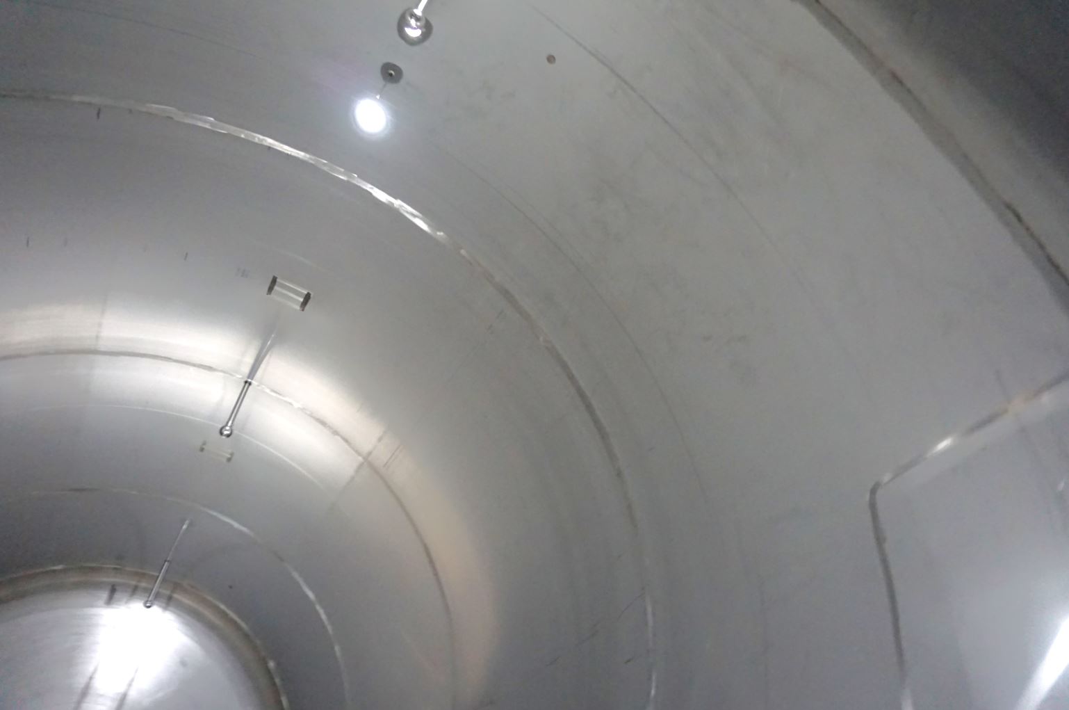 Behälter 42.000 Liter aus V2A einwandig, gebraucht
