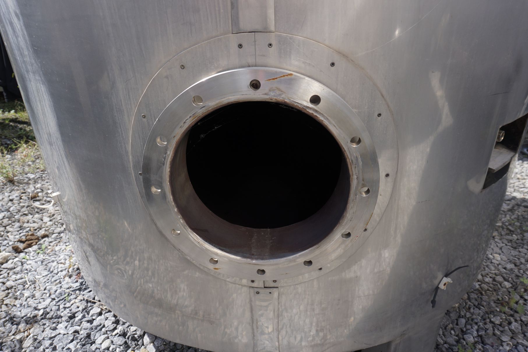 Behälter 4.500 Liter aus V4A, isoliert