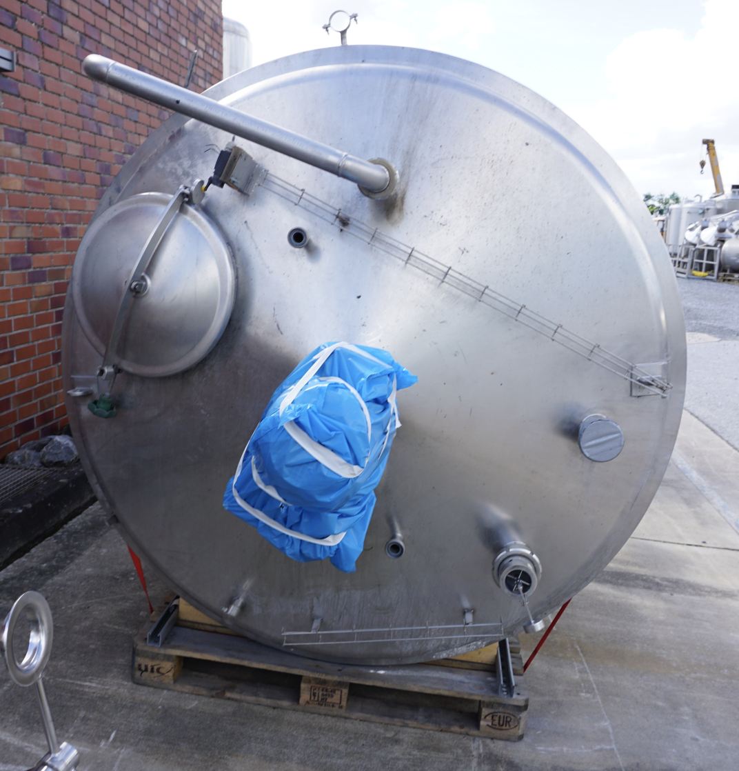 Behälter 3.000 Liter aus V2A, isoliert