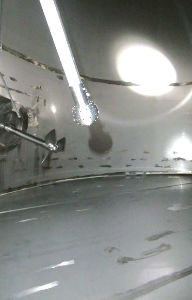 Behälter 60.000 Liter aus V2A isoliert