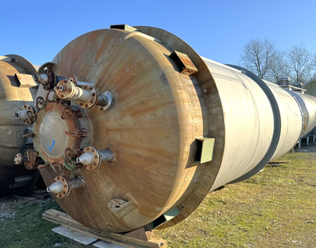 Druckbehälter 32.000 Liter aus V4A, temperierbar