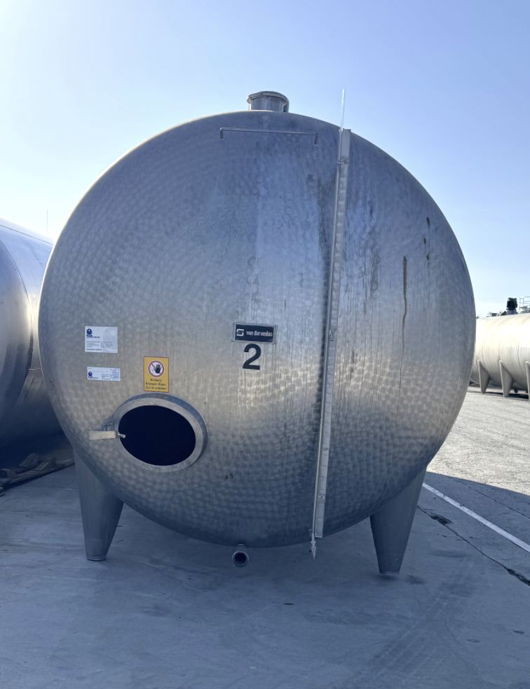 Behälter 40.000 Liter aus V2A einwandig