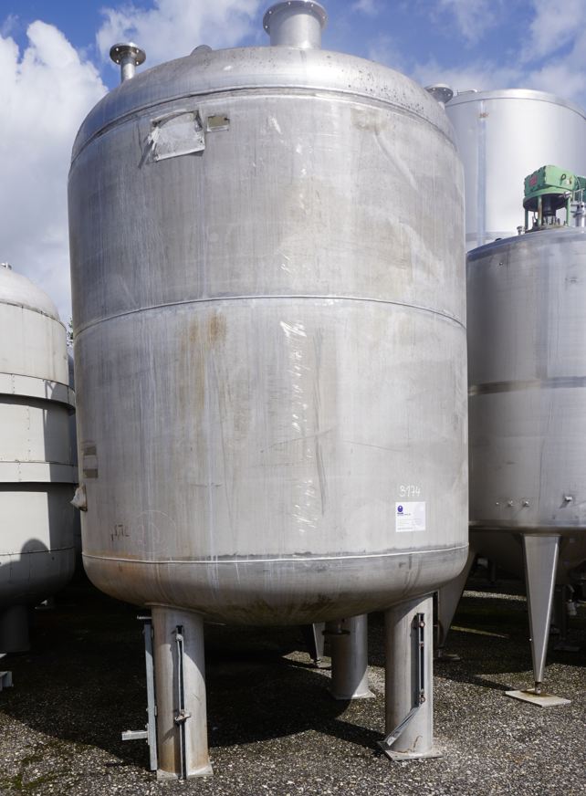 Behälter 10.000 Liter aus V2A, temperierbar