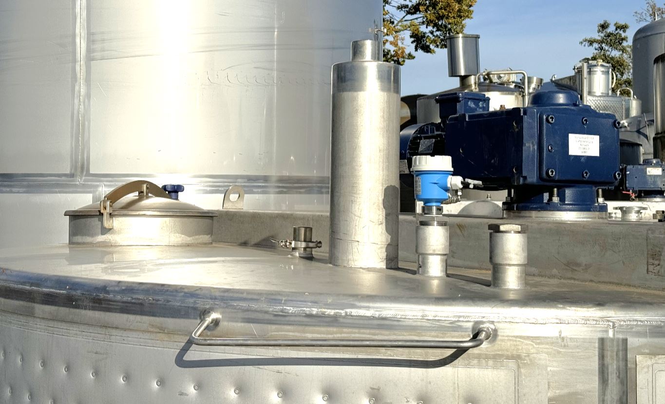 Behälter 10.000 Liter aus V4A, temperierbar, gebraucht