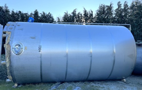 Behälter 60.000 Liter aus V2A isoliert, gebraucht