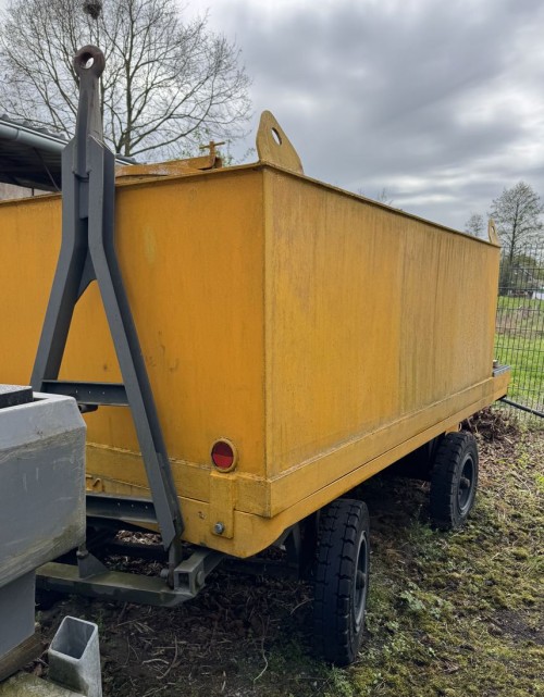 Stahltank mit Fahrgestell 2.500 Liter, gebraucht