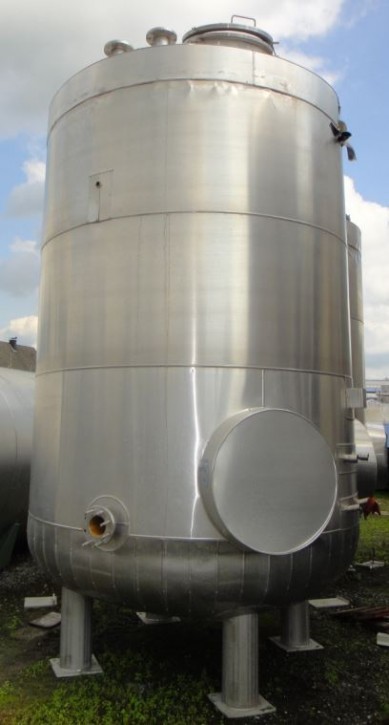 Behälter 11.000 Liter aus V2A, gebraucht, isoliert
