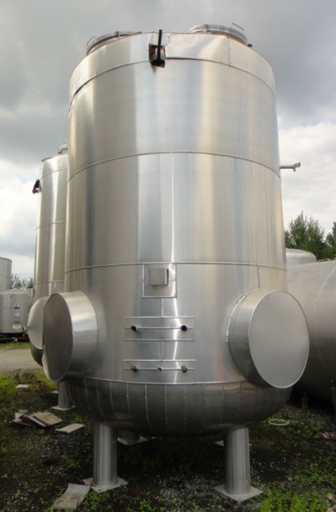 Behälter 11.000 Liter aus V2A, gebraucht, isoliert
