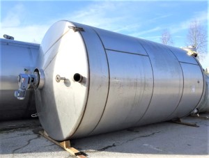 Behälter 35.000 Liter aus V2A, gebraucht, einwandig