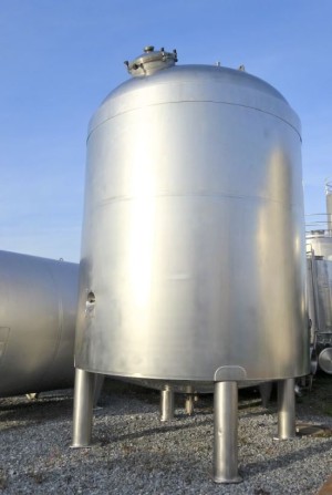 Druckbehälter 27.600 Liter aus V4A, isoliert