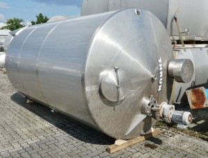 Behälter 10.000 Liter aus V4A isoliert, temperierbar, gebraucht
