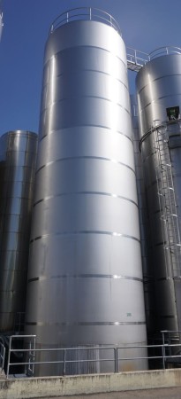 Behälter 240.000 Liter aus V2A isoliert, gebraucht
- Preis auf Anfrage -